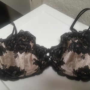 Beautiful 34DD black and champagne